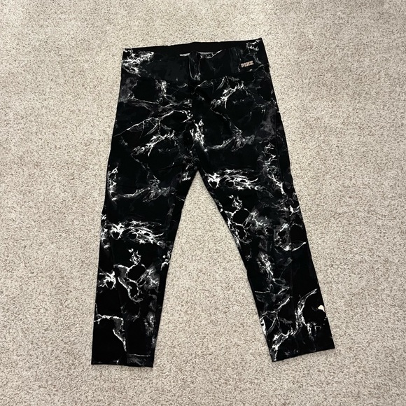 Pink Capri leggings - Picture 1 of 1